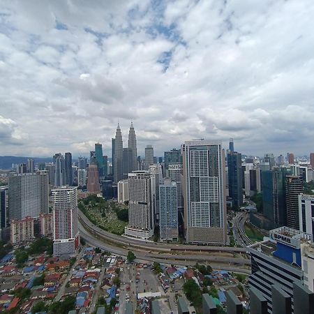 Lx 39A Balcony Klcc View 1 Bedroom Infinity Pool Kuala Lumpur Esterno foto